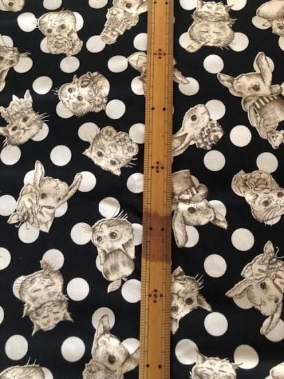 ジョリーフルール　カットクロス　黒地　布幅×50㎝